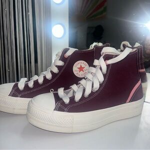 Maroon platform converse with coral accents (chunky laces)
